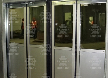 Складывающиеся ворота покрасочной камеры (изнутри)